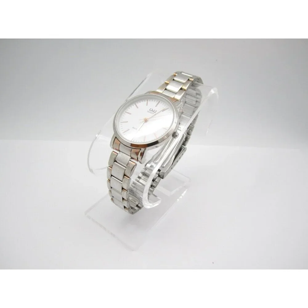 Women Q&Q Quartz WR Analog 30mm Round Watch (I54) 